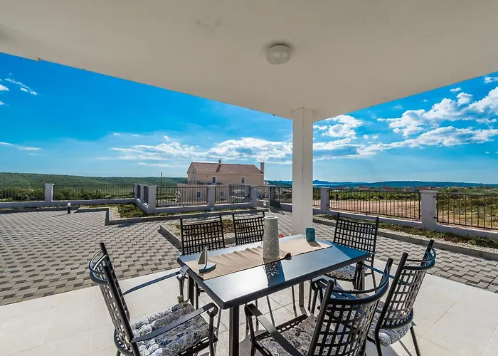 In Croatia Near Adriatic Coast Vila